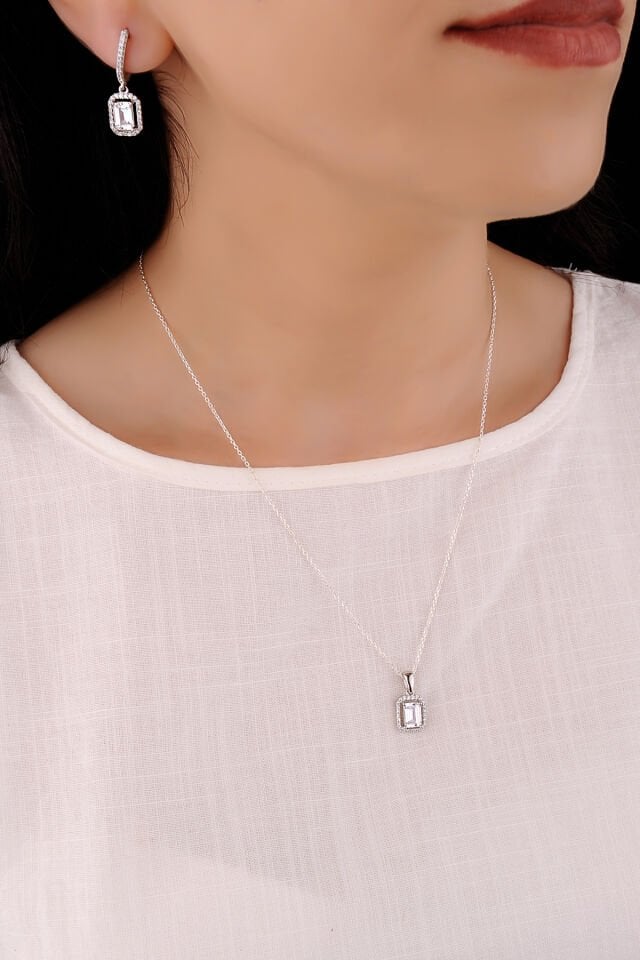 ENCİLİ SİLVER 925 Ayar Gümüş Swarovski Model Gümüş Set