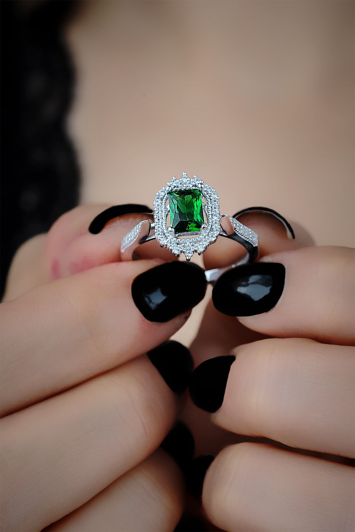 ENCİLİ SİLVER 925 Ayar Gümüş Zümrüt Yeşili Kadın Yüzük