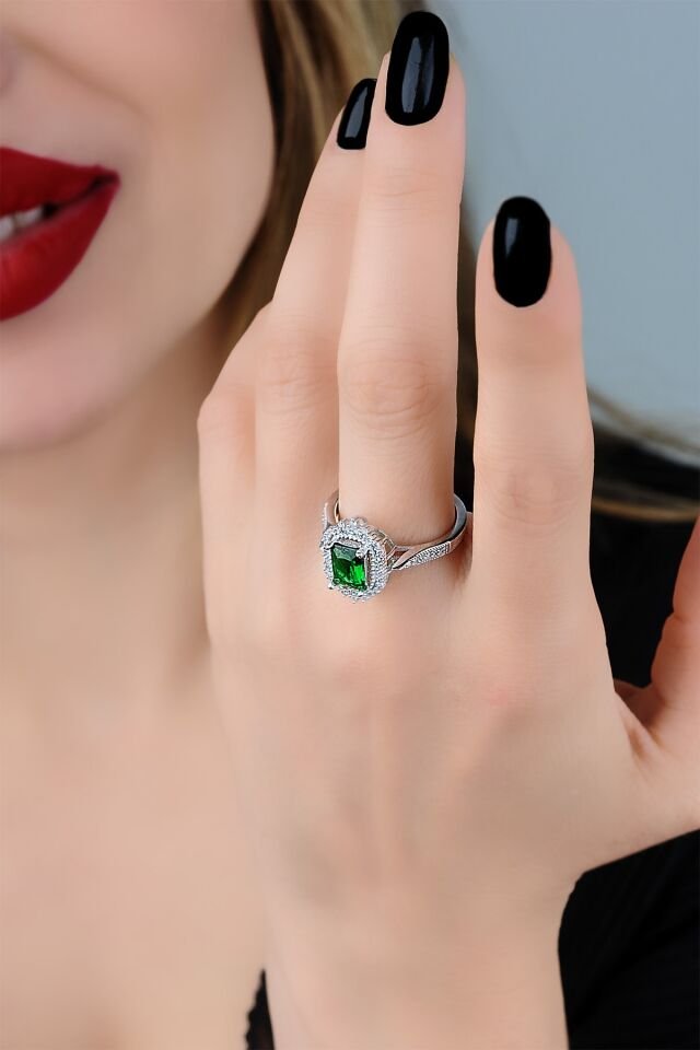 ENCİLİ SİLVER 925 Ayar Gümüş Zümrüt Yeşili Kadın Yüzük